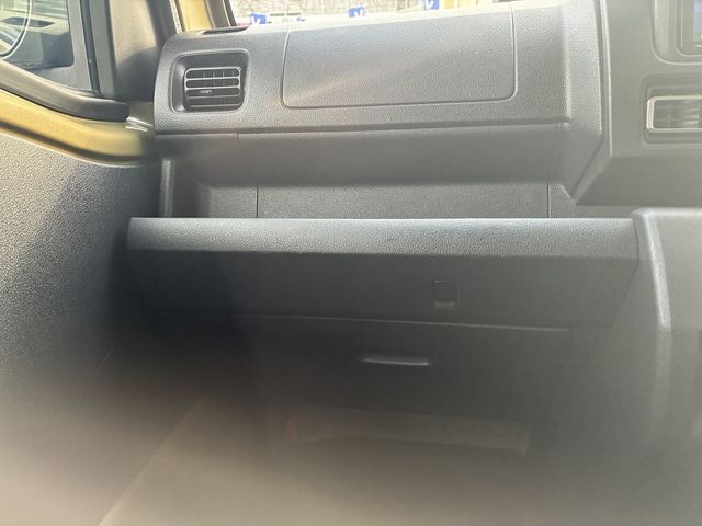 DAIHATSU HIJET TRUCK 4WD 2023 Image 31