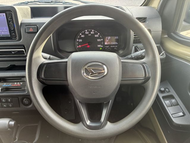 DAIHATSU HIJET TRUCK 4WD 2023 Image 31