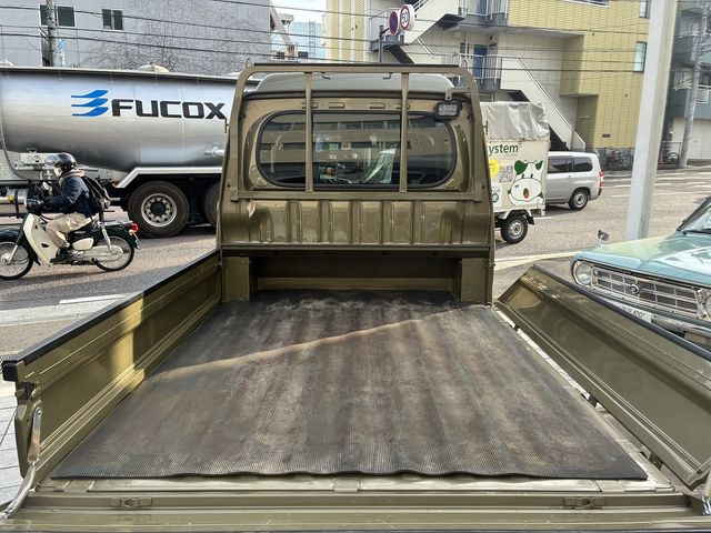 DAIHATSU HIJET TRUCK 4WD 2023 Image 31