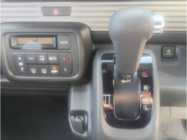 HONDA N-VAN 2025 Image 31