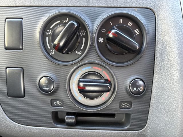 NISSAN NV350 CARAVAN 2021 Image 31