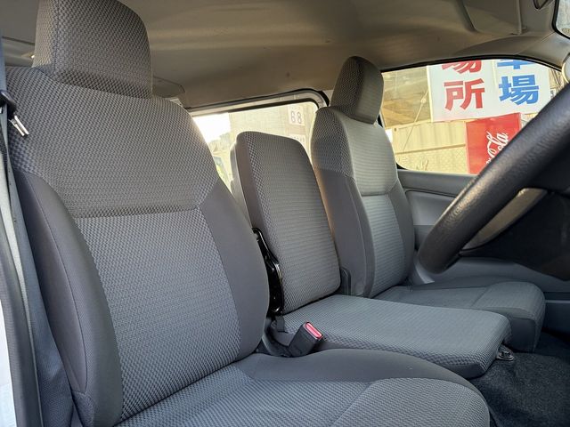 NISSAN NV350 CARAVAN 2021 Image 31