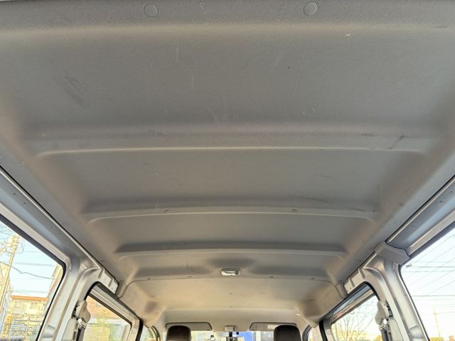 NISSAN NV350 CARAVAN 2021 Image 31