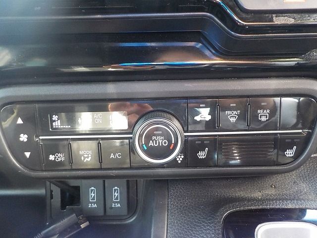 HONDA N BOX CUSTOM 2021 Image 31