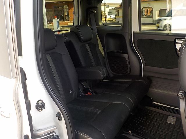 HONDA N BOX CUSTOM 2021 Image 31