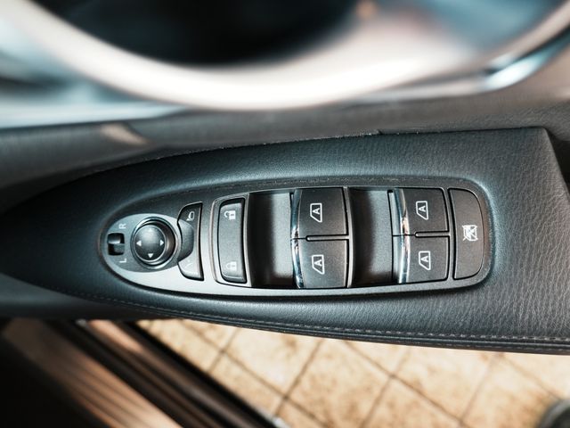 NISSAN FUGA 2015 Image 31