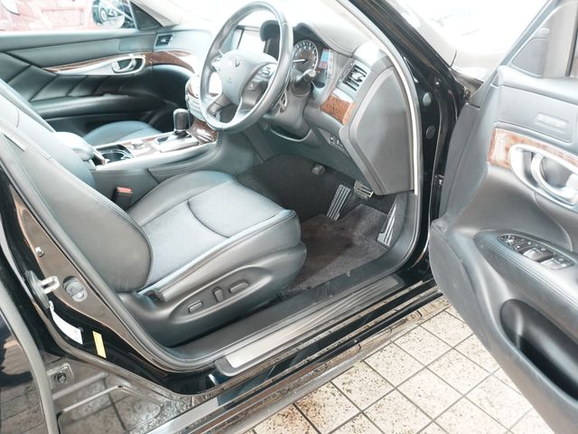NISSAN FUGA 2015 Image 31