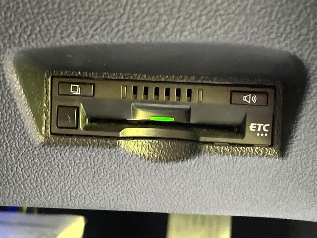 TOYOTA PRIUS 2019 Image 31