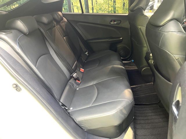 TOYOTA PRIUS 2019 Image 31