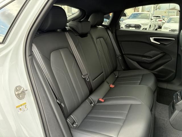 AUDI A5 AVANT 2025 Image 31