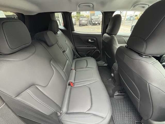 JEEP RENEGADE 2023 Image 31