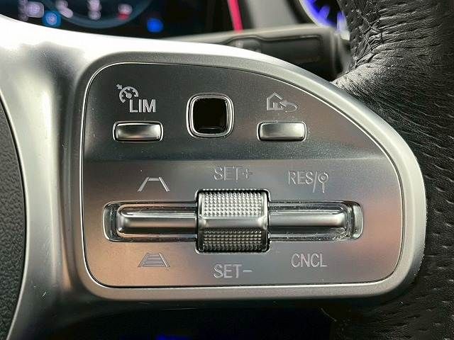 MERCEDES BENZ GLB 2020 Image 31