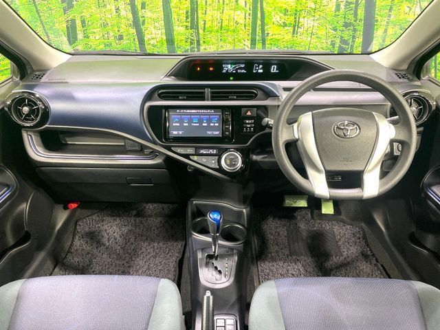 TOYOTA AQUA 2015 Image 31