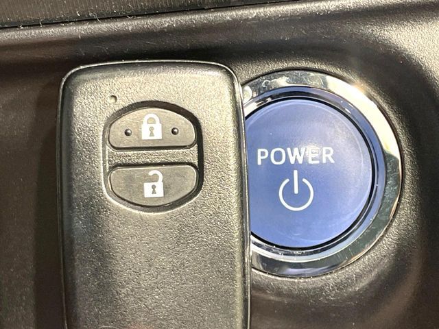 TOYOTA AQUA 2015 Image 31