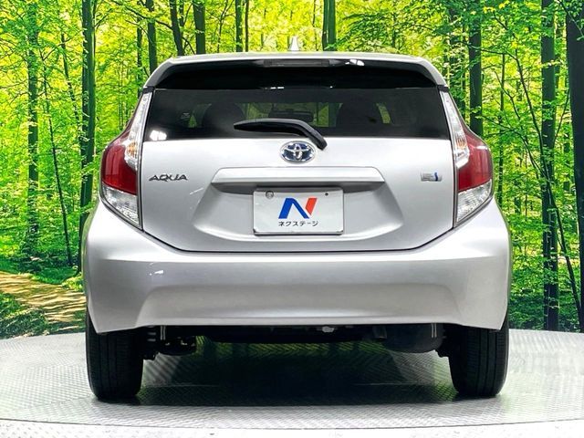 TOYOTA AQUA 2015 Image 31