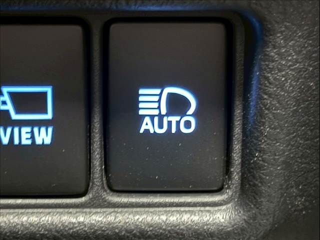 TOYOTA C-HR 2020 Image 31