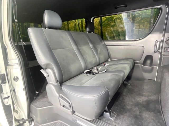 TOYOTA HIACE VAN 2WD 2024 Image 31