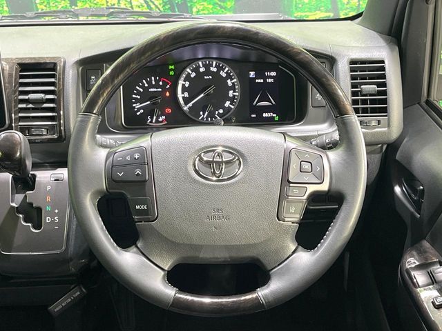 TOYOTA HIACE VAN 2WD 2024 Image 31