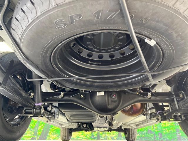 TOYOTA HIACE VAN 2WD 2024 Image 31