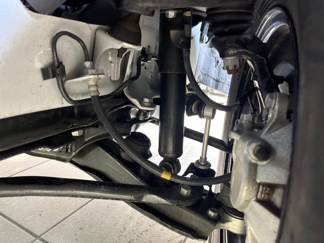 TOYOTA HIACE VAN 2WD 2024 Image 31