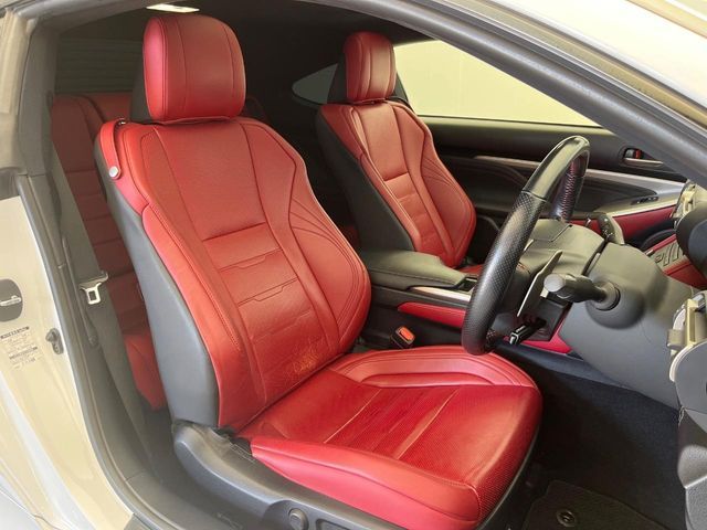 TOYOTA LEXUS RC300H 2019 Image 31