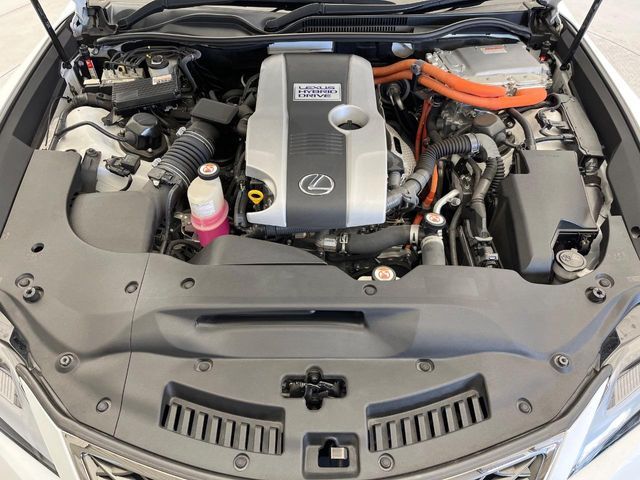 TOYOTA LEXUS RC300H 2019 Image 31