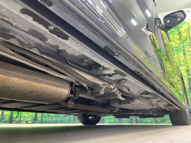 TOYOTA VOXY HYBRID 2019 Image 31