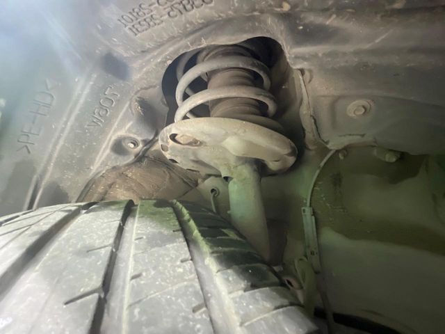 TOYOTA VOXY HYBRID 2019 Image 31