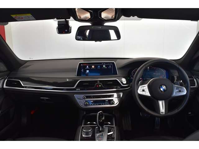 BMW 7SERIES 2020 Image 31