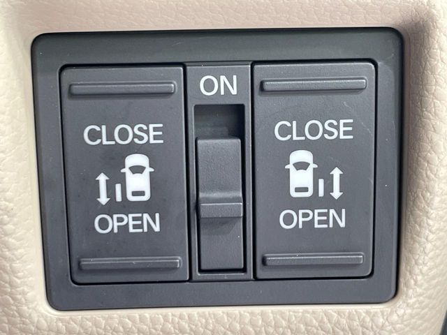 HONDA N BOX 2018 Image 31