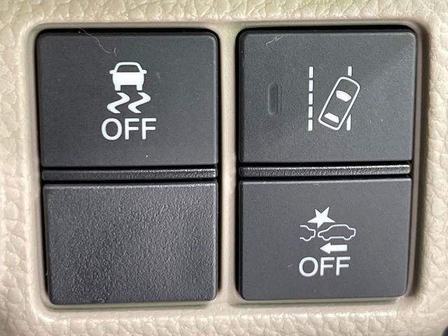 HONDA N BOX 2018 Image 31