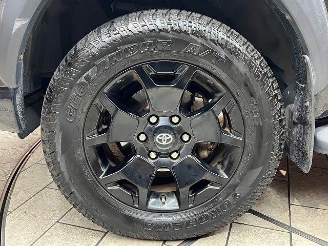 TOYOTA HILUX 4WD 2020 Image 31