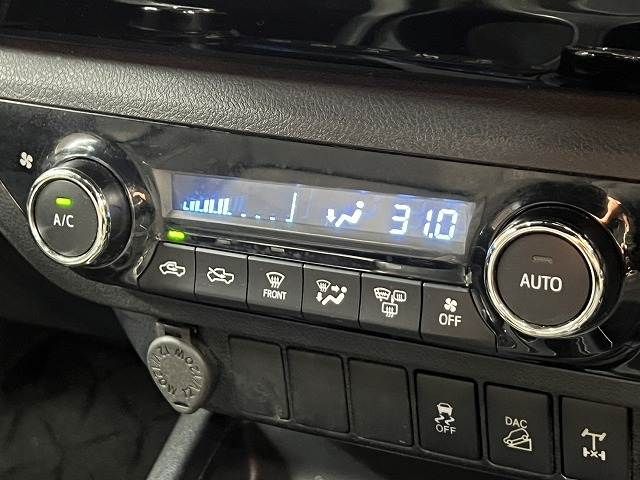 TOYOTA HILUX 4WD 2020 Image 31