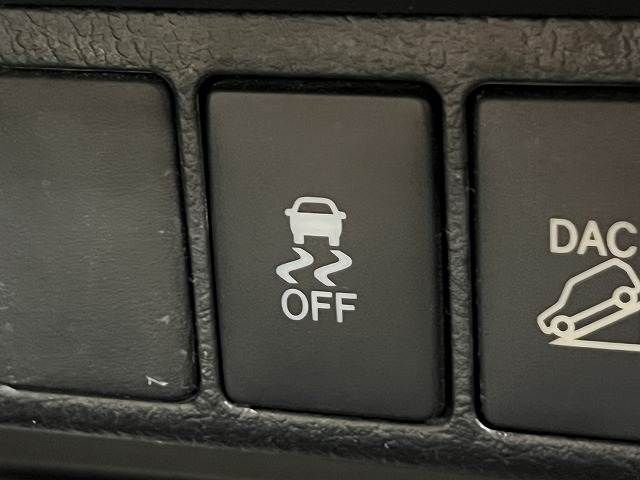 TOYOTA HILUX 4WD 2020 Image 31