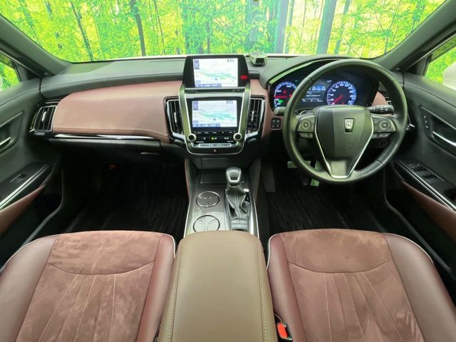 TOYOTA CROWN SEDAN HYBRID 2019 Image 31