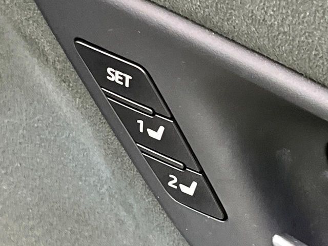 TOYOTA CROWN SEDAN HYBRID 2019 Image 31