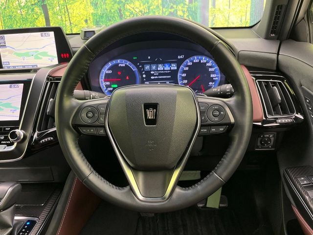 TOYOTA CROWN SEDAN HYBRID 2019 Image 31