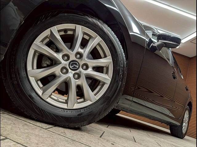 MAZDA AXELA SEDAN 2018 Image 31