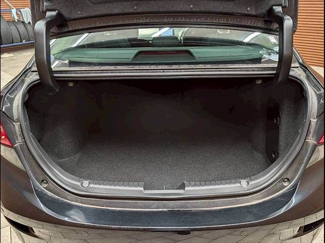 MAZDA AXELA SEDAN 2018 Image 31