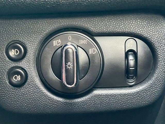 BMW MINI COOPER CLUB 2016 Image 31