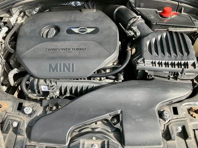 BMW MINI COOPER CLUB 2016 Image 31