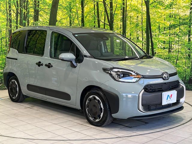 TOYOTA SIENTA HYBRID 2024 Image 31