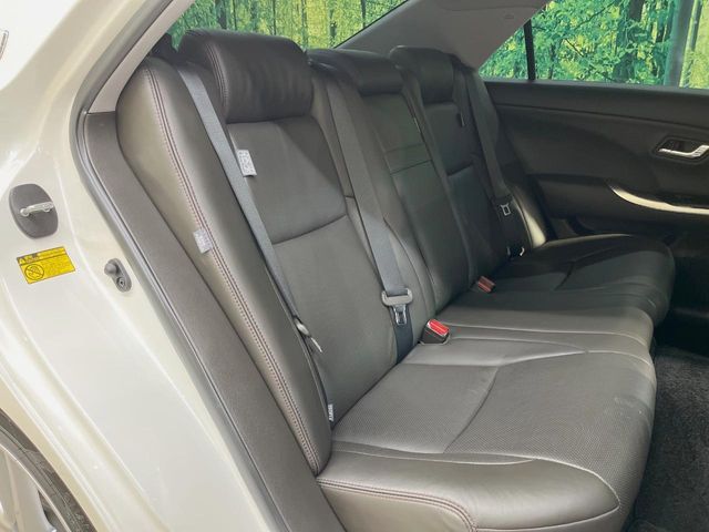 TOYOTA CROWN SEDAN 2011 Image 31