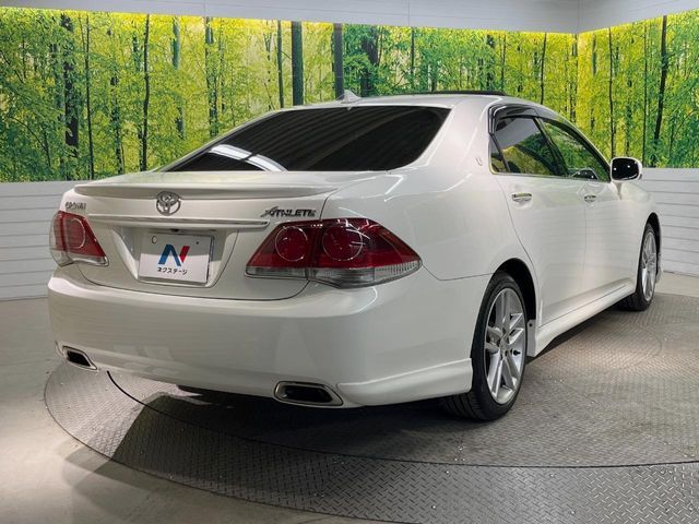 TOYOTA CROWN SEDAN 2011 Image 31