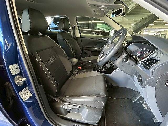 VOLKSWAGEN T-CROSS 2020 Image 31