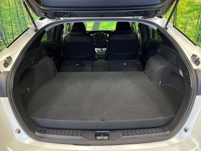 TOYOTA PRIUS PHV 2017 Image 31