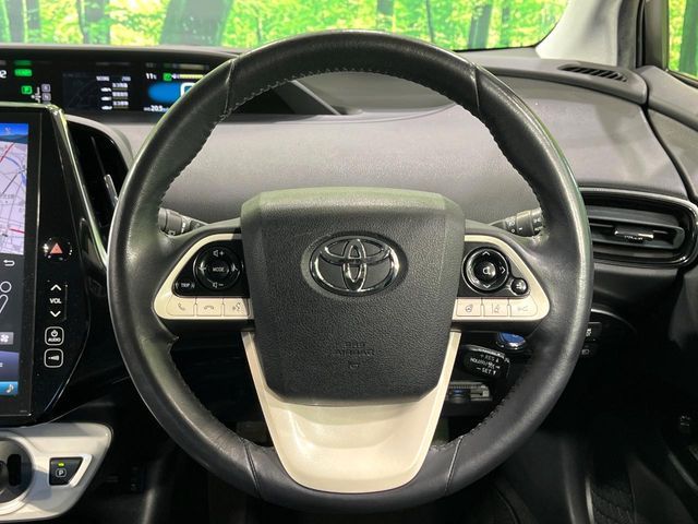 TOYOTA PRIUS PHV 2017 Image 31