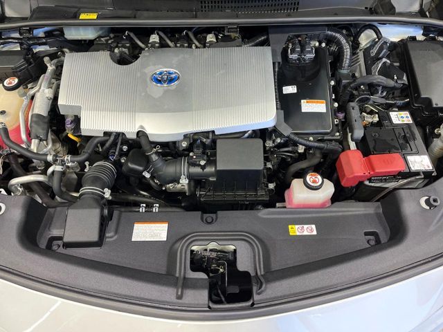 TOYOTA PRIUS PHV 2017 Image 31