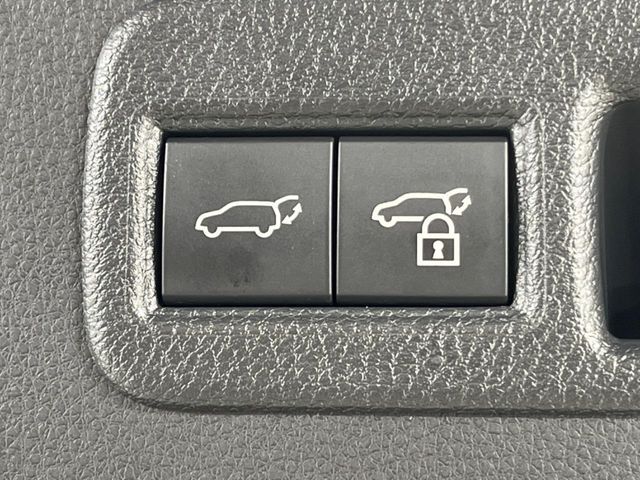 TOYOTA HARRIER HYBRID 2023 Image 31