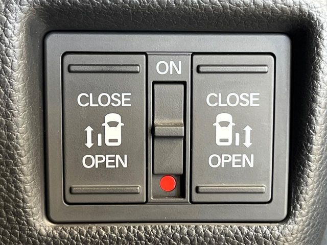 HONDA N BOX CUSTOM 4WD 2018 Image 31